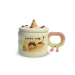 ماگ سرامیکی درب دار دسته پا سیلیکونی پیشی