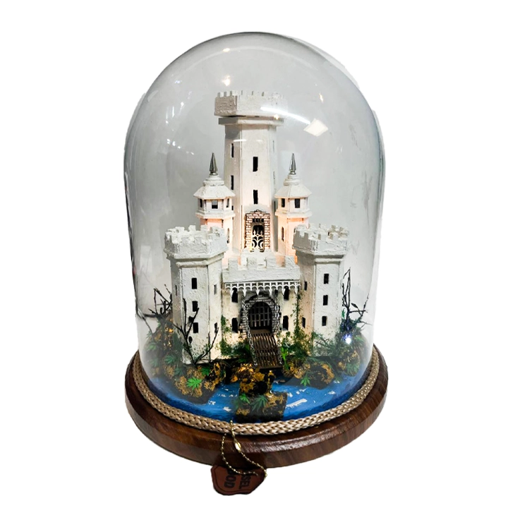 تراریوم بزرگ قلعه سفید